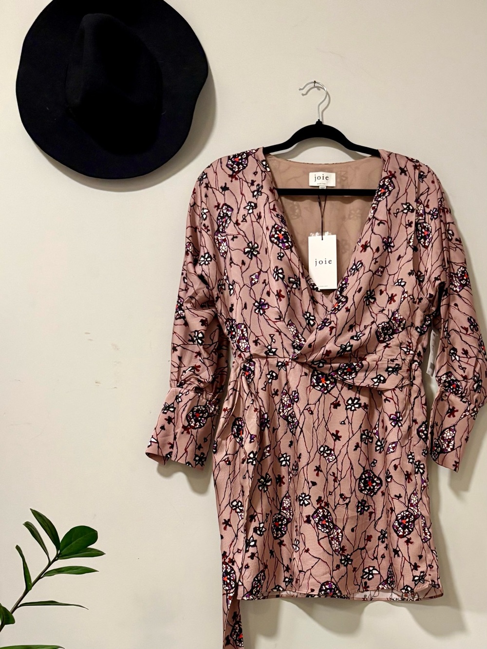 Joie Ronnie Champagne Mini Wrap Dress - with Fringe Belt Brand NEW - 0/XS